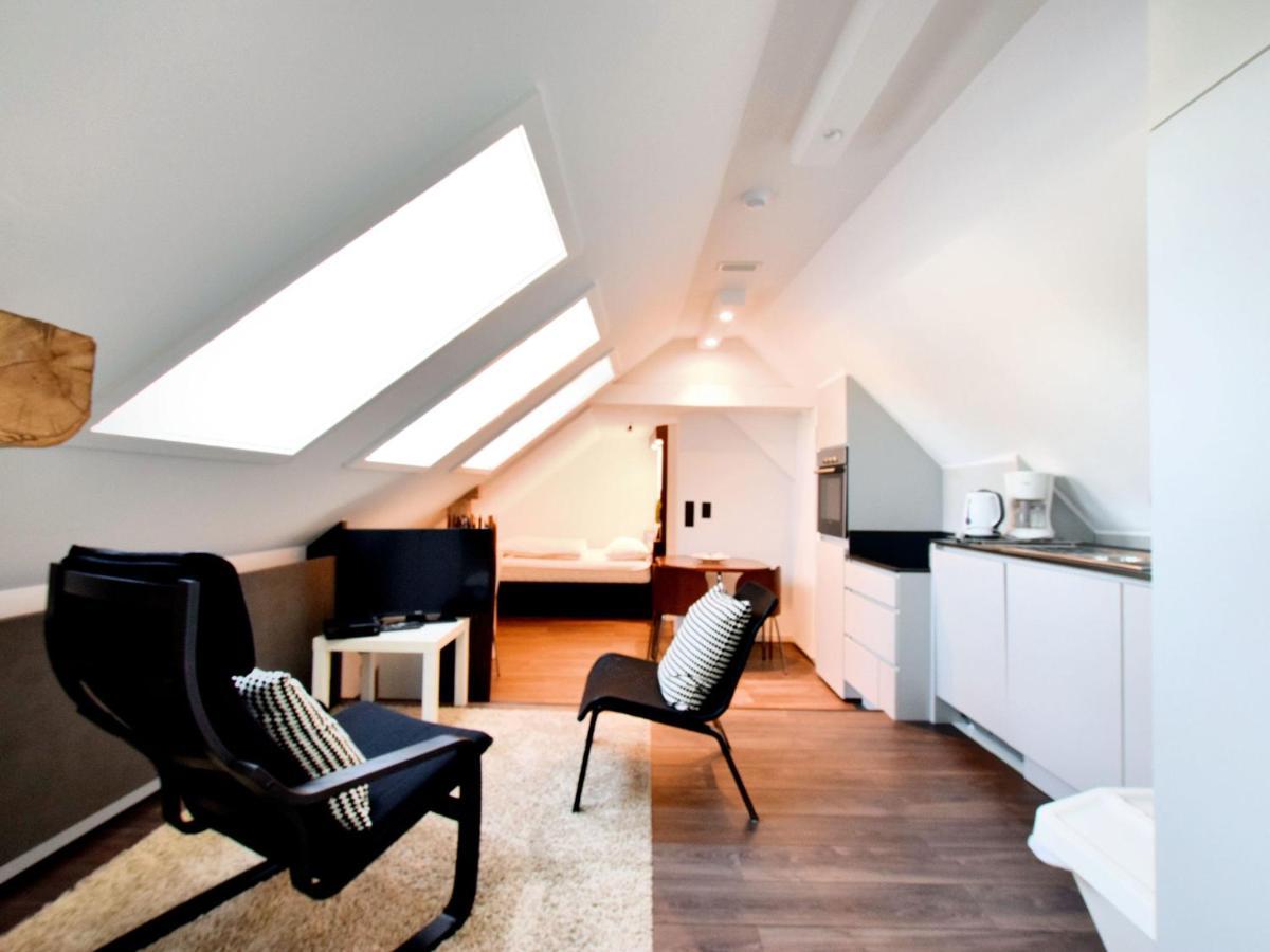 Modern And Cozy Studio In A Former Coach House โรแบร์วิลล์ ภายนอก รูปภาพ